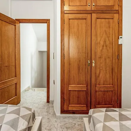 Amazing In Orihuela Costa With Wifi Dehesa de Campoamor (Orihuela Costa)